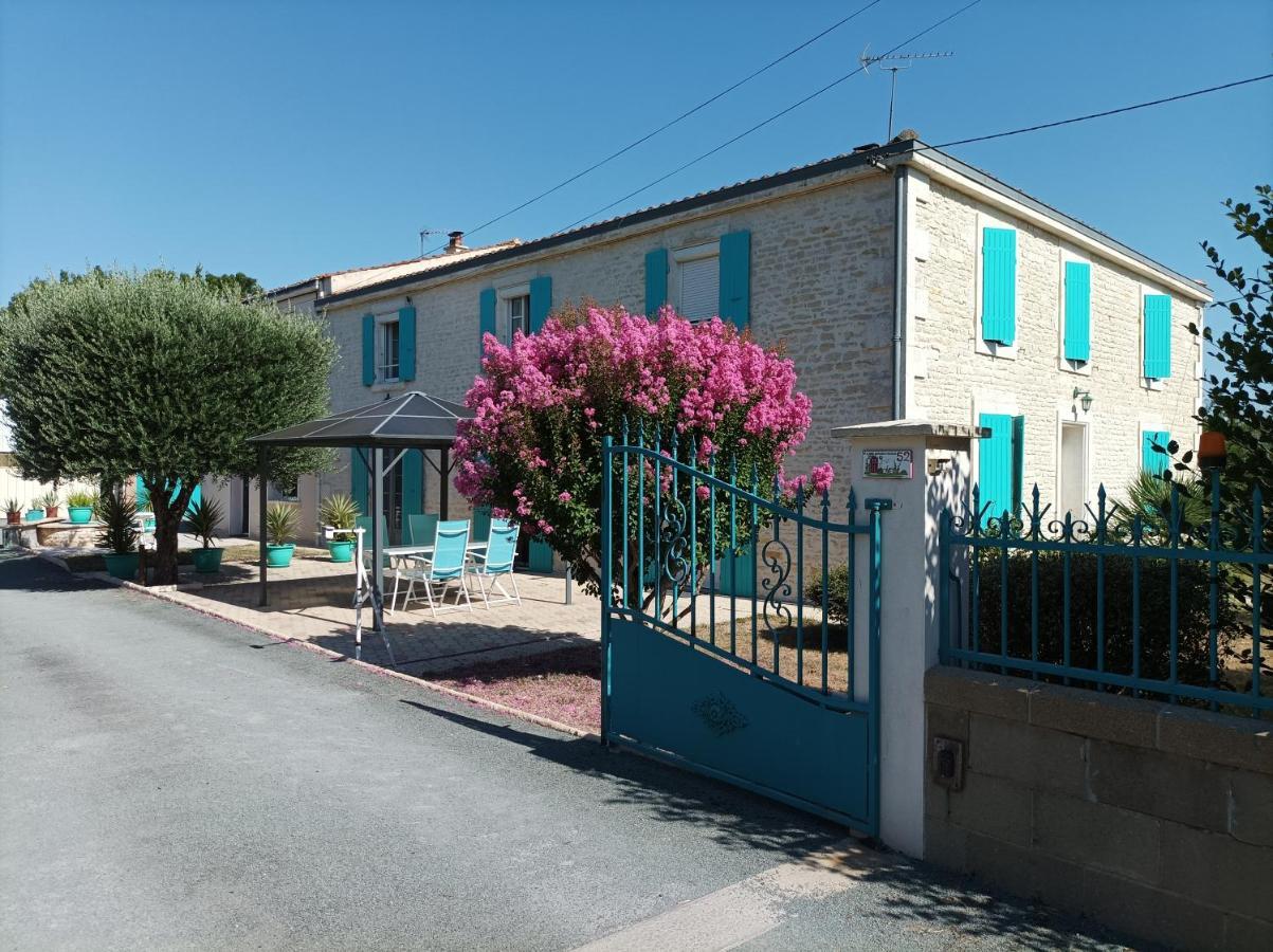 Logis De Lange Studio 2 P Saint-Hilaire-la-Palud Exterior photo
